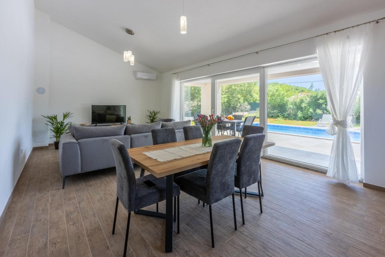 Trget Villa Deluxe מראה חיצוני תמונה